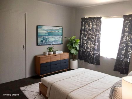 Convenient Living in Manurewa - Photo 2