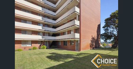 Ground Floor 2x1 Apartment With City Views - Photo 5