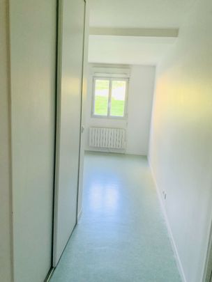 A LOUER Studio 50000 Saint-Lô 1 pièce 21.30 m2 - Photo 1