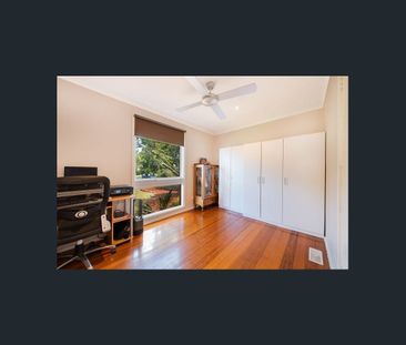 Attractive Family Home - Photo 6