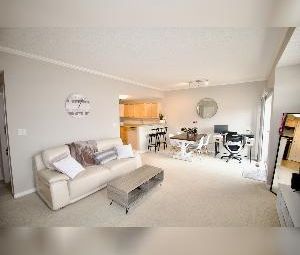 2 Bed 1 Bath Townhouse Summerside Edmonton For Rent - Photo 3