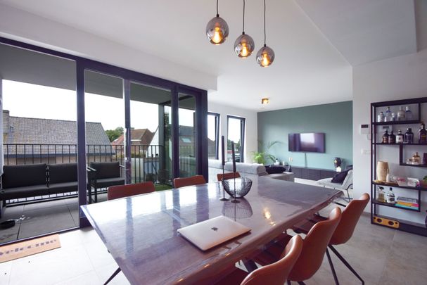 Makkelijk bereikbaar appartement met 2 slaapkamers vlakbij het centrum - Foto 1