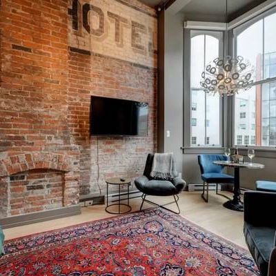 Stylish Heritage Loft in Downtown - Photo 1