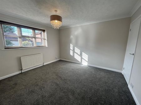 2 bedroom bungalow to rent - Photo 2