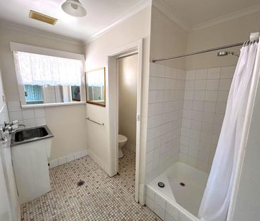 Renovated Central Albury Unit - Photo 4