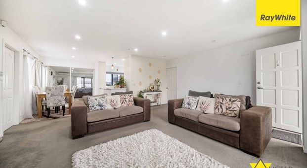 Modern Comfort and Convenience in a Prime Central Location - Photo 1