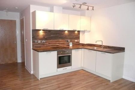 2 bedroom flat to rent - Photo 3