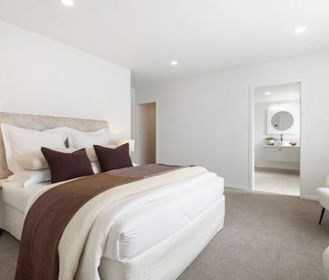 Luxury Living in the Heart of Devonport! - Photo 6