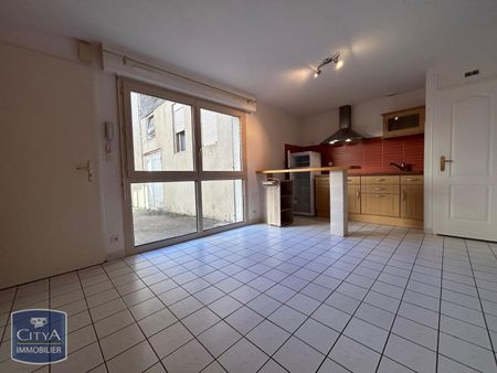 Location Appartement 1 pièce 31m² NIORT 79000 - Photo 2