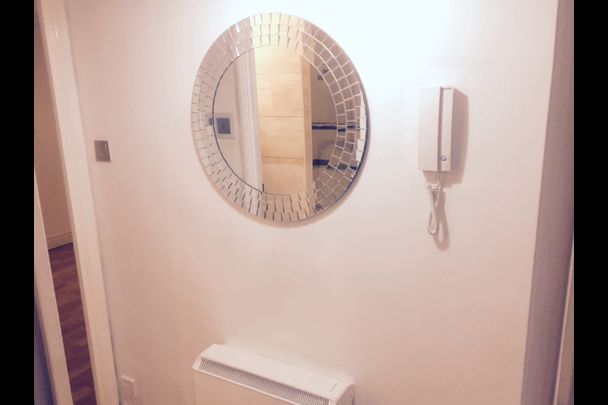 2 Bed Flat, Forest Road, E17 - Photo 1