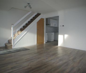 3 bedroom detached house to rent - Photo 3