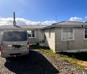 cozy and warm 3 bedroom home - Photo 5