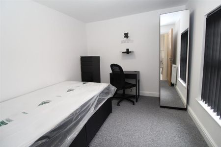 4 bedroom house to rent - Photo 4