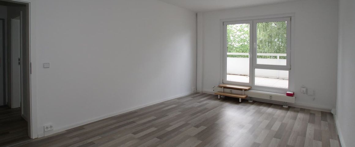 Schöne Lage am Stadtpark, großer Balkon – ID 1012 - Photo 1