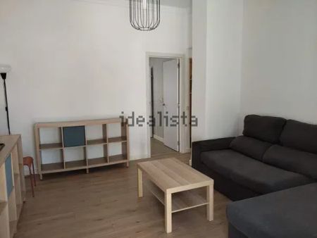 Alquiler de piso en Calle Ventura de la Vega - Photo 3