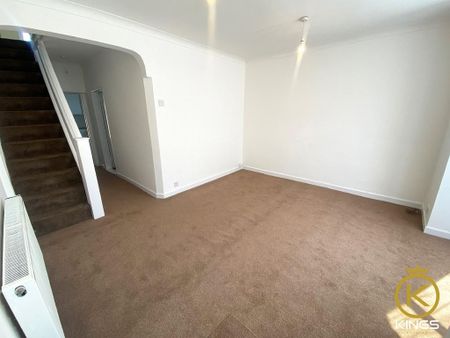 3 bedroom terraced house to rent - Photo 2