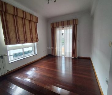 Apartamento T4, em excelente estado de conservação, localizado no c... - Photo 3