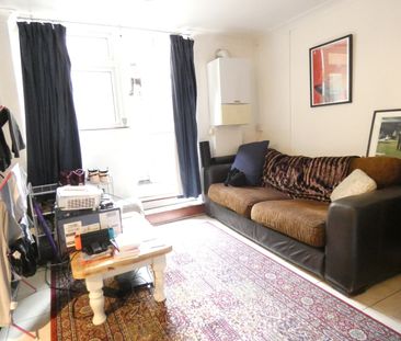 Studio Flat, Albion Road, N16 - Photo 1
