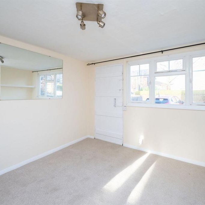 2 bedroom end of terrace house to rent - Photo 1