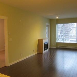 1 Bedroom, 1 Bathroom Condo for rent - Photo 2