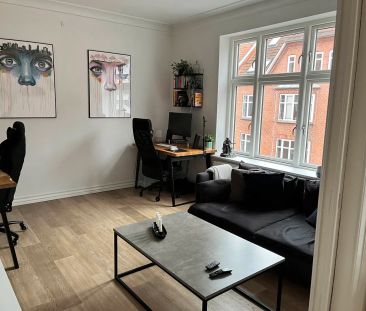 Moderne og lys 3-værelses lejlighed i Aalborgs hjerte - Photo 1