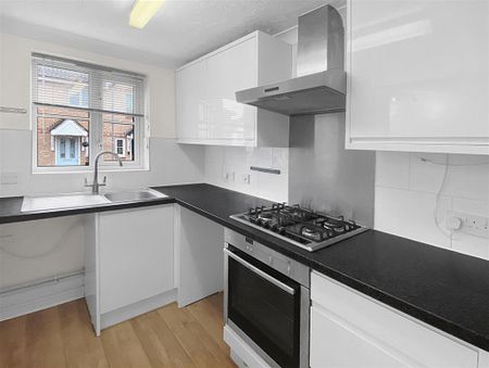 2 bedroom end of terrace house to rent - Photo 4