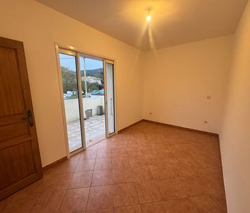 Location Appartement 4 pièces 91m² - Photo 2