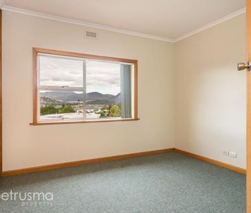 Spacious Family home - Photo 6