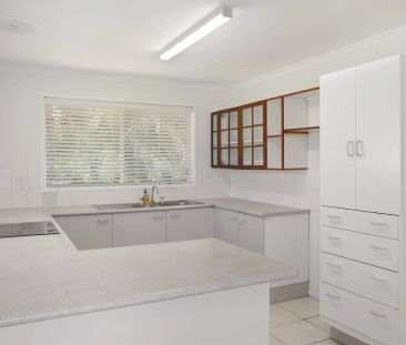 Family home in the heart of Bli Bli - Photo 1