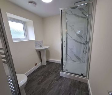 Characterful three-bedroom semi-detached home, recently renovated t... - Photo 6
