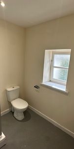 Flat 2, Woodfield Street, Morriston, Swansea, SA6 8AQ - Photo 4
