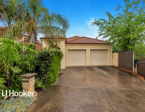 Great Family Home in Excellent Location - Photo 1
