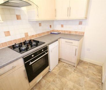 2 bedroom terraced house to rent - Photo 3
