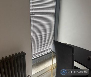 1 bedroom in a house share to rent - Photo 6