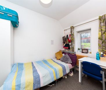 6 bedroom semi-detached house to rent - Photo 1