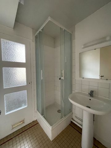 Location Appartement 5 pièces 71m² RENNES 35000 - Photo 3