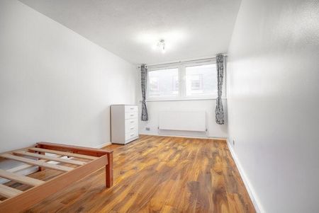 5 bedroom flat to rent - Photo 2