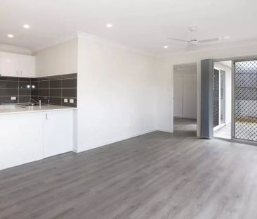 1/295 Herses Road, Eagleby QLD 4207 - Photo 2