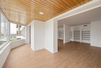 4 Bedroom Apartment with parking, Alto da Barra, Oeiras