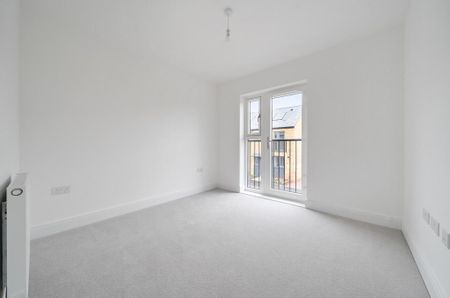 3 bedroom detached house to rent - Photo 4