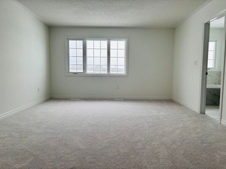 For Lease - 10 Reigate Avenue, Whitby, Ontario - Photo 3