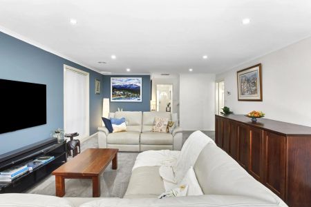 Tranquil Family Living - Photo 3