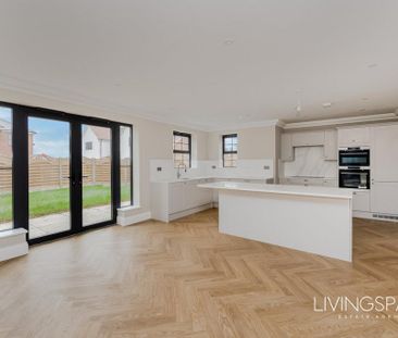 4 bedroom detached house to rent - Photo 6