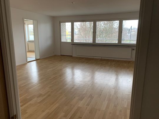 Enehagsvägen, Värnamo - Photo 1