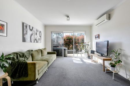 6/4 Taroona Pl, Lyons ACT 2606 - Townhouse For Rent | Domain - Photo 5