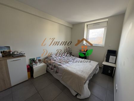 Location Appartement 3 pièces 53m² ST RAMBERT D ALBON 26140 - Photo 2