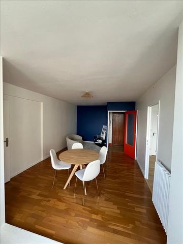 4 pièces - Meublé - 77 m² - 10ème étage - Colocation autorisée - Photo 2