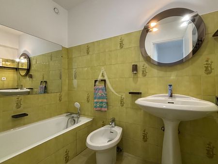 Location Appartement 3 pièces 72m² NICE 06100 - Photo 5