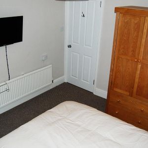 1 bedroom terraced house to rent - Photo 2
