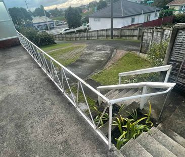 In heart of Mt Albert - In Zoned for MAGS and Gladstone Schools - Photo 4